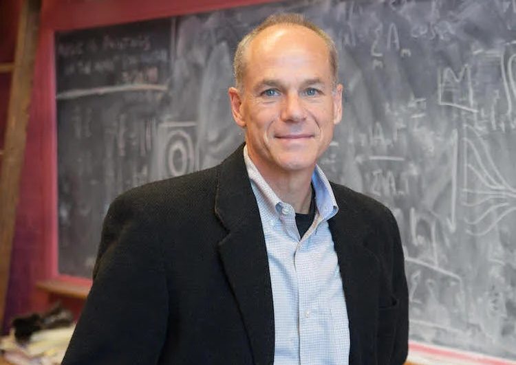 Reconstrução, ciência e vida: Marcelo Gleiser palestra em Lajeado
